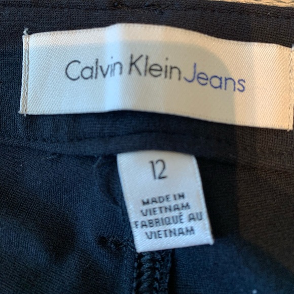 Women’s Calvin Klein Jeans - Picture 4 of 4